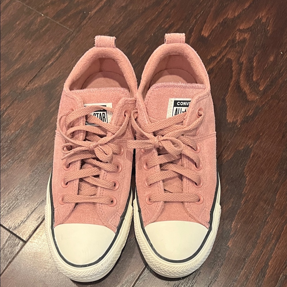 Converse Women's Pink Sneakers
